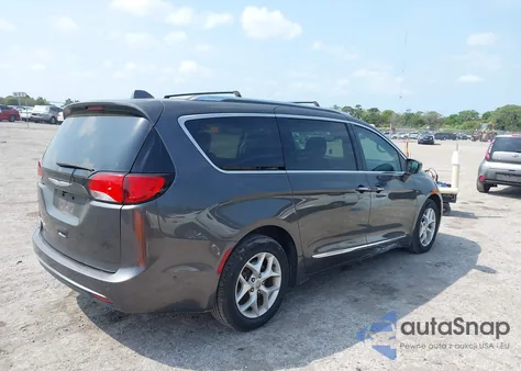 2017 Chrysler Pacifica Touring-L Plus из США, поврежденный, VIN 2C4RC1EG3HR538915